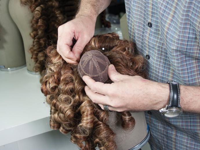the making of Allonge Wig by Atelier Bassi sari Rambut hand made